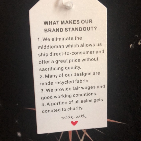 Fesfesfes - Awesome softest top ever! Fun Christmas Tree design - Picture 3 of 5